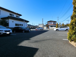 【駐車場】
