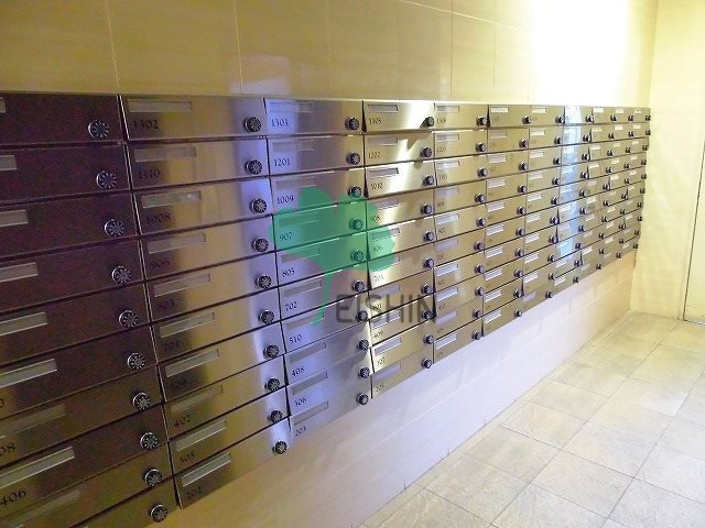 ラフレシーサ博多駅南のエントランス