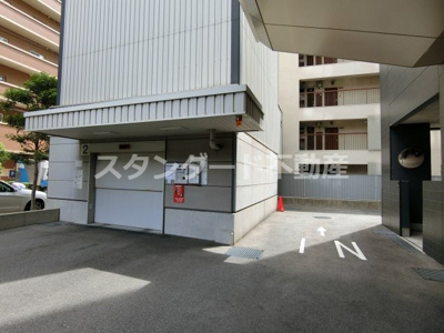 【駐車場】 | レジデンス梅田ローレルタワー
