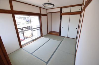 【居間・リビング】 | 会下山３丁目貸家