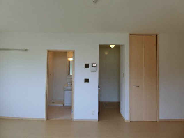 イーグルス・アイA棟の居間・リビング