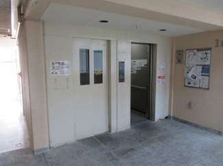 【ロビー】 | エレベーター2基あります