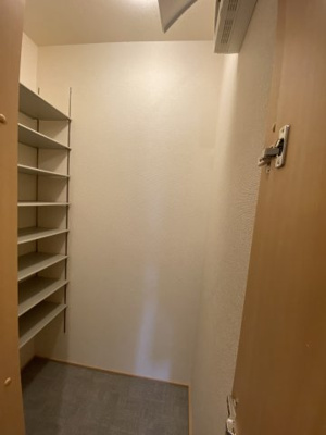 【収納】 | レジデンス富の原 | ※別室室内写真の為、反転