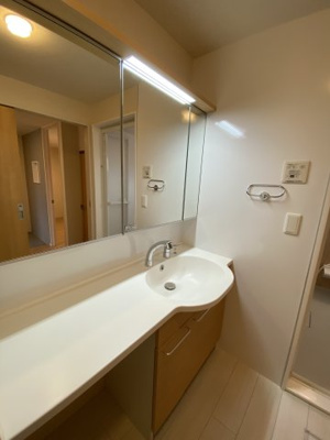 【洗面所】 | レジデンス富の原 | ※別室室内写真の為、反転