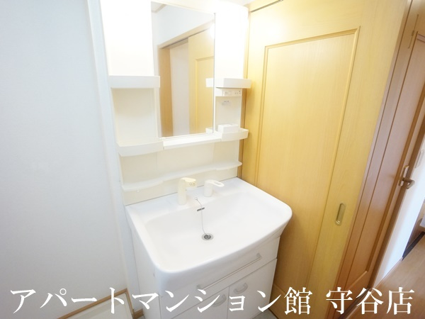 白山ヒルズⅡ壱番館の独立洗面台