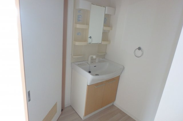 サンシャイン星崎の独立洗面台