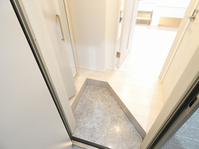 【玄関】 | リアンジュ志賀本通