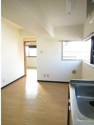 【居間・リビング】 | 旭町武井ビル