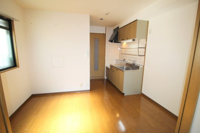 【居間・リビング】 | モンルシェンテ | 別室の写真使用