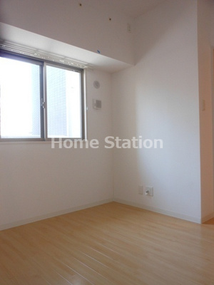 【寝室】 | リリィベル梅田西