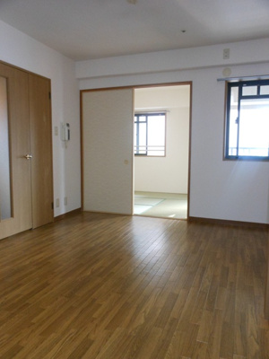 【洋室】 | ファミーユ西梅田