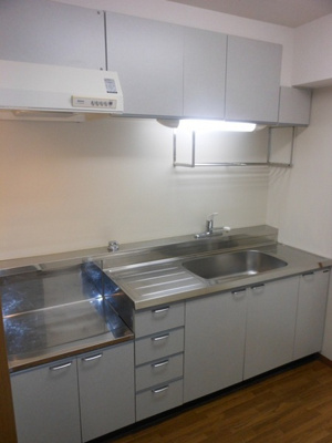 【キッチン】 | ファミーユ西梅田