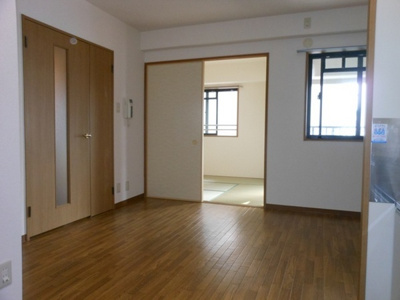 【居間・リビング】 | ファミーユ西梅田