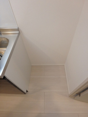 【キッチン】 | ノースヴィレッジ伍番館 | 冷蔵庫置場