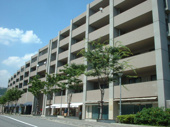 白鷹苦楽園マンションの画像