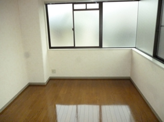 【寝室】