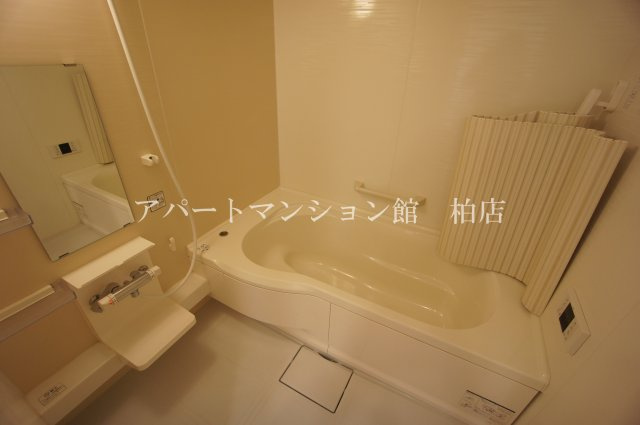 ラフォーレ塚崎の浴室