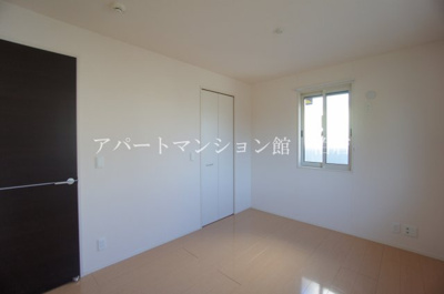 【洋室】 | ラフォーレ塚崎