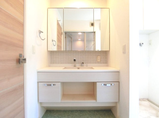 【独立洗面台】