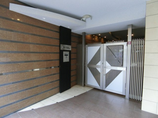 【エントランス】