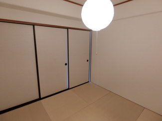 【居間・リビング】