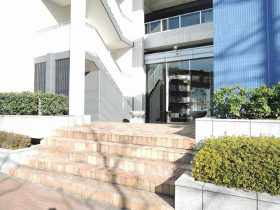【エントランス】 | アクアリーナ川崎アズリーノタワー | JR東海道本線・京浜東北線・南武線、京急大師線「川崎」駅徒歩14分！