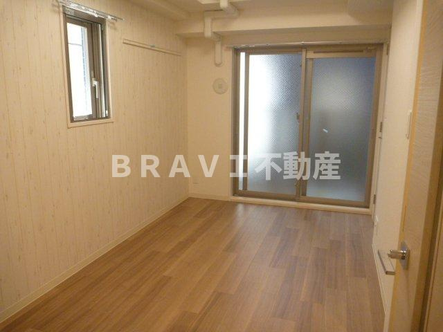 プレサンス心斎橋レヨン　BRAVI不動産の居間・リビング|【プレサンス心斎橋レヨン】リビングです