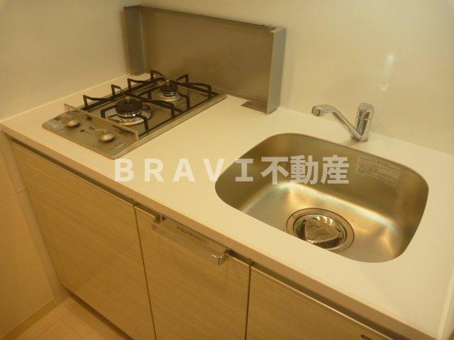 プレサンス心斎橋レヨン　BRAVI不動産のキッチン|【プレサンス心斎橋レヨン】使いやすいキッチンです