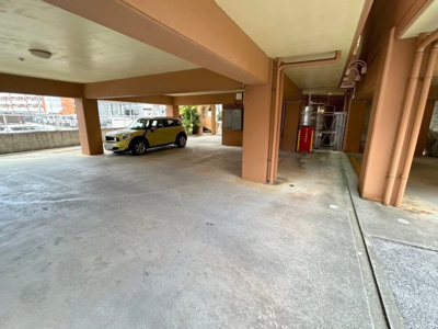 【駐車場】 | リバービュー赤畑Ｂ棟 | リバービュー赤畑Ｂ棟★那覇市壷川エリア