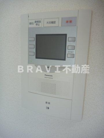 プレサンス心斎橋レヨン　BRAVI不動産のセキュリティ|【プレサンス心斎橋レヨン】モニター付きインターホン