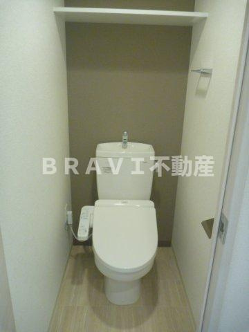 プレサンス心斎橋レヨン　BRAVI不動産のトイレ|【プレサンス心斎橋レヨン】コンパクトで使いやすいトイレです