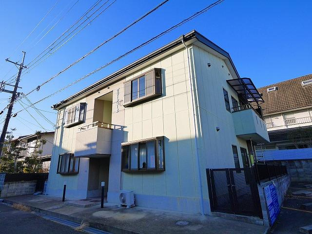 グリーンコーポ（秋篠三和町）の外観