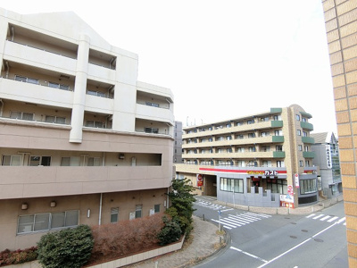 【展望】 | Salida仲町台/サリーダ仲町台 | バルコニーからの眺望です♪3階にあるので人目が気にならないのが嬉しいですよね☆