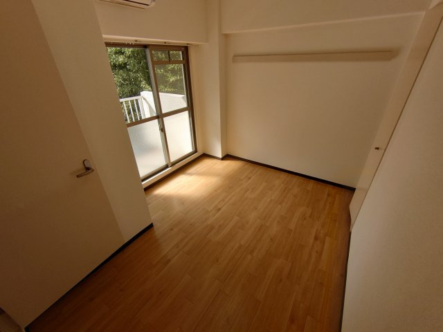 【寝室】 | フォリアグランデ