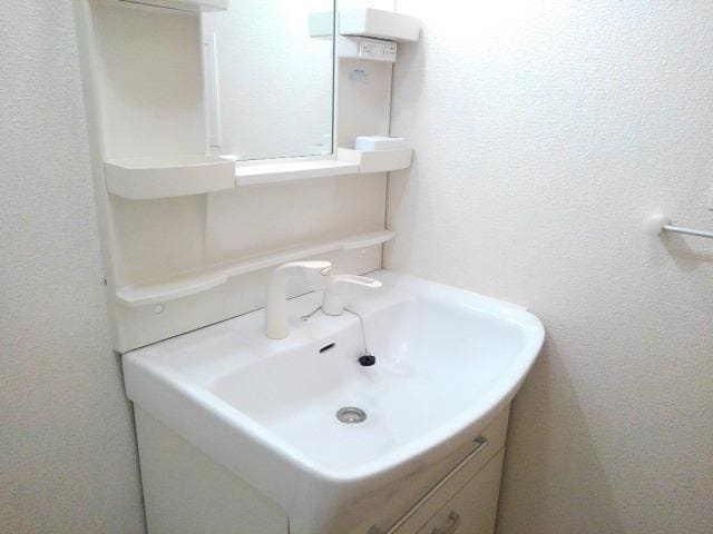 【独立洗面台】 | ラフィーネＢ