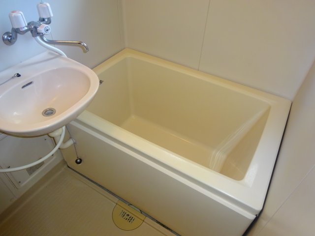 コーポ富士二夕子　の浴室