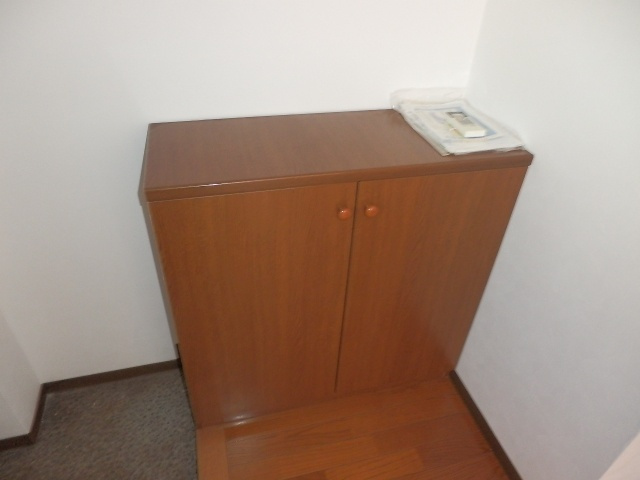 ソレイユハイツの玄関|下駄箱