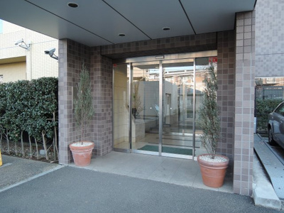【エントランス】 | グランアルト武蔵新城ウエストスクエアB棟 | JR南武線「武蔵新城」駅徒歩7分と好立地！