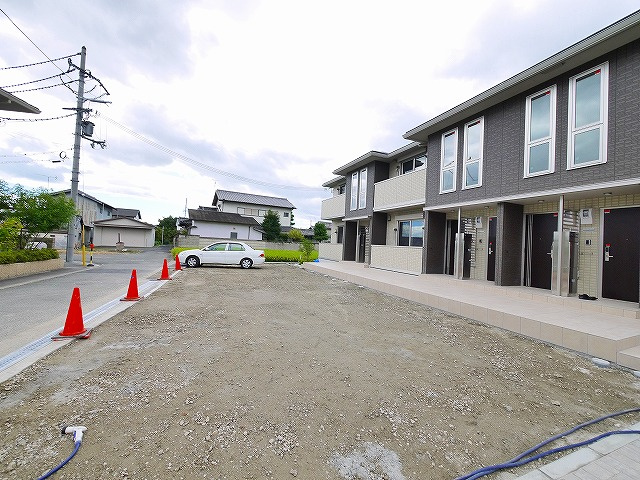 メゾン　ド　シュシュの駐車場|駐車場があります
