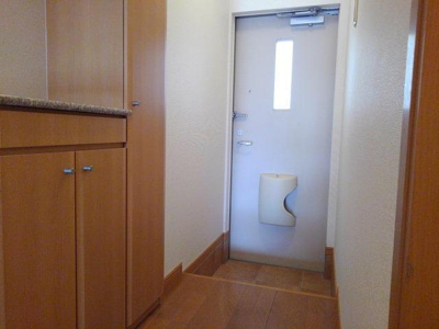 【玄関】 | ゼファー徳重