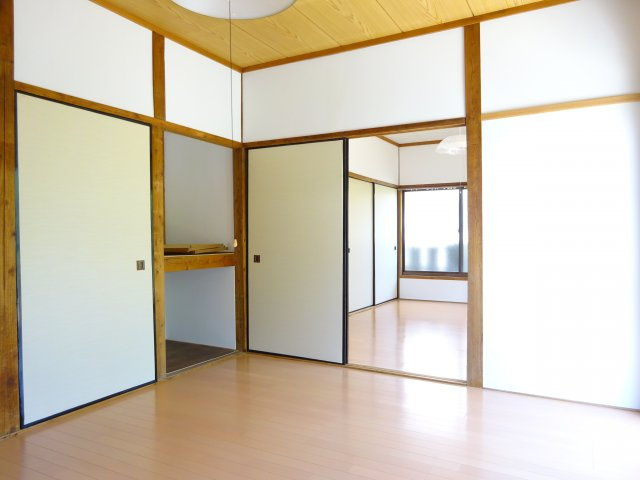 唐津市東城内の一戸建ての洋室