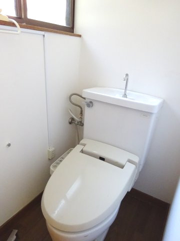 唐津市東城内の一戸建てのトイレ