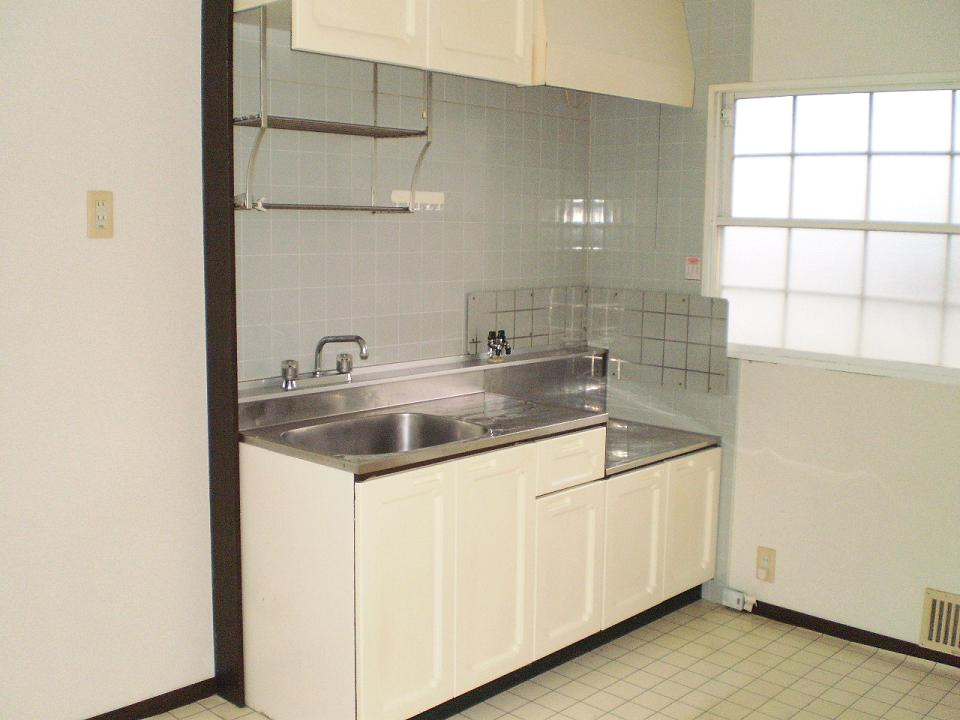 唐津市山本のアパートのキッチン