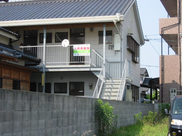 西旗町アパートの外観