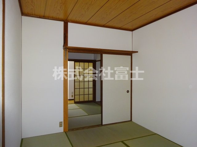 西唐津アパート