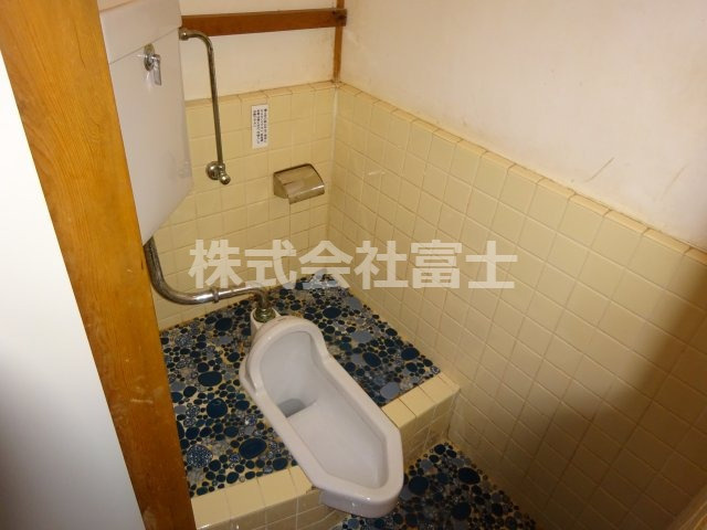 西唐津アパートのトイレ