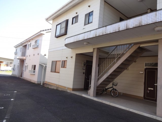 二夕子アパート西の外観