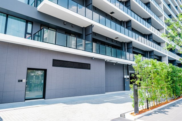 【駐車場】 | 【敷地内駐車場】建物に内包することで景観に配慮したタワーパーキング！全部で248台を駐車可能！