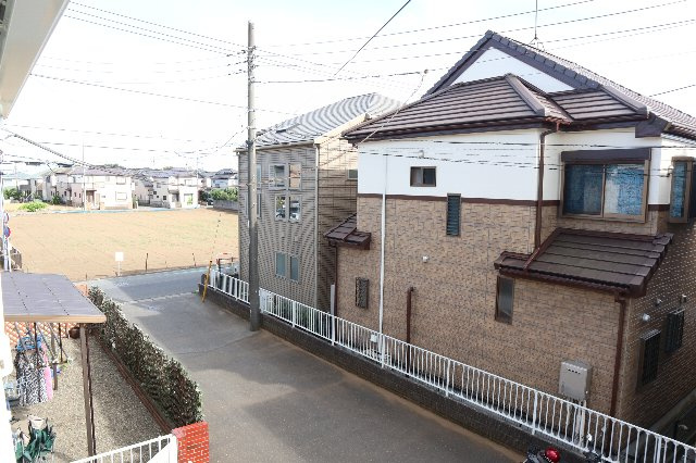 【展望】 | 夏見台一戸建貸家 | 明るい日差しが差し込みます