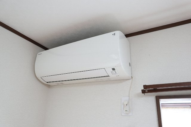 【設備】 | 夏見台一戸建貸家 | 快適な生活に欠かせないエアコンです